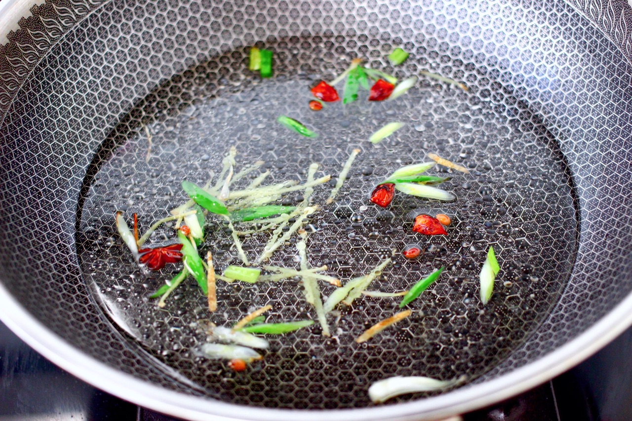茼蒿带鱼汤