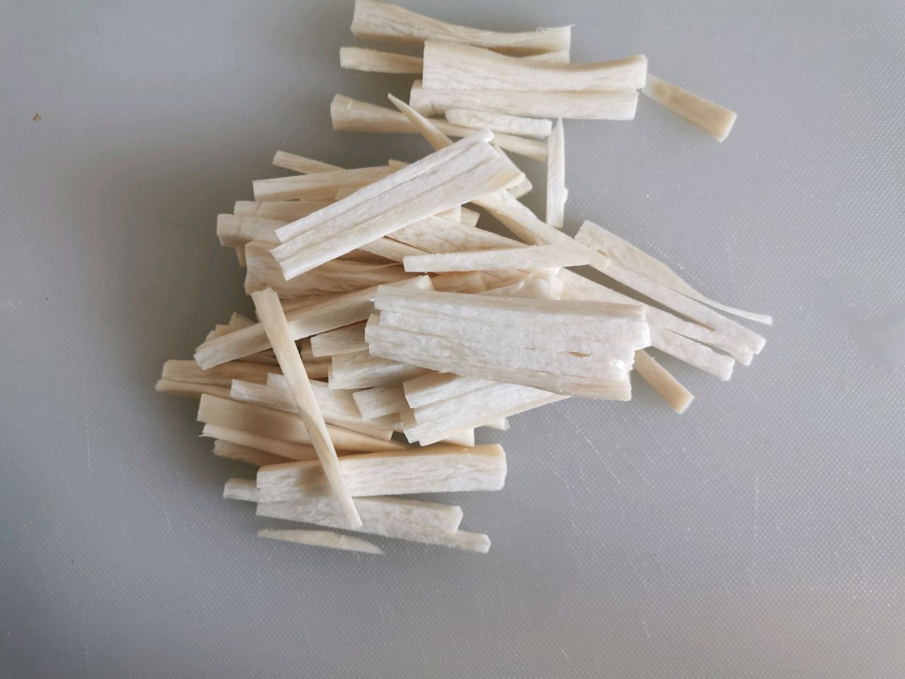 茼蒿杆炒杏鲍菇