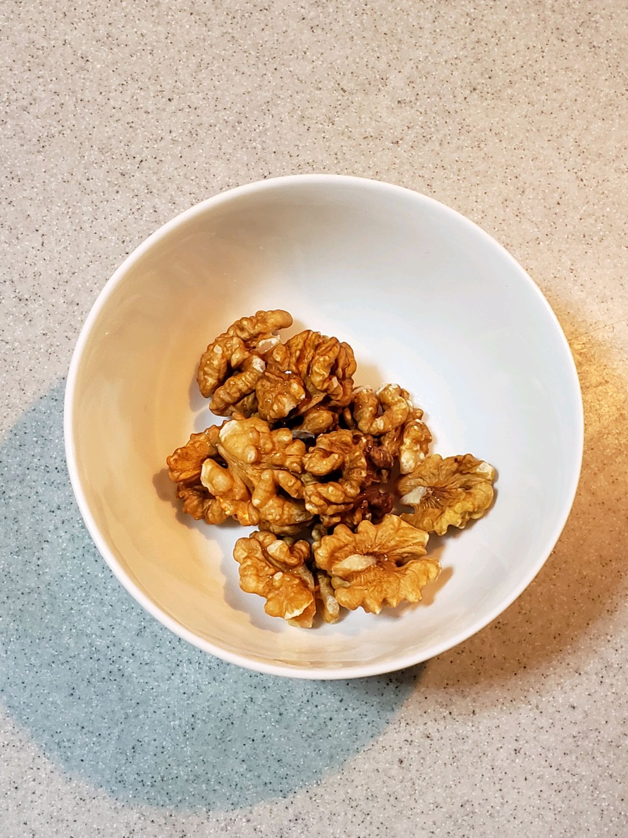 茼蒿核桃仁