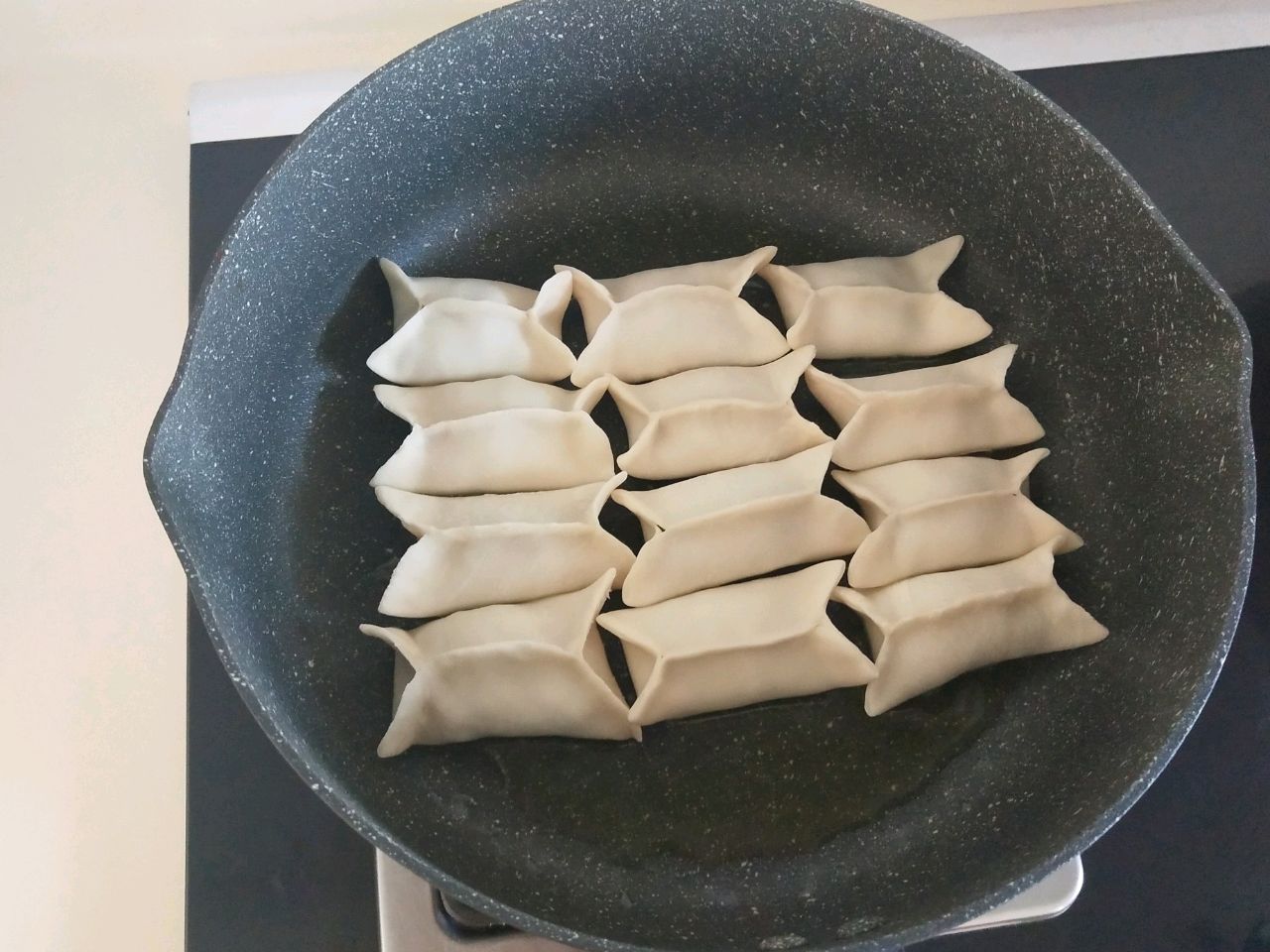 茼蒿猪肉锅烙