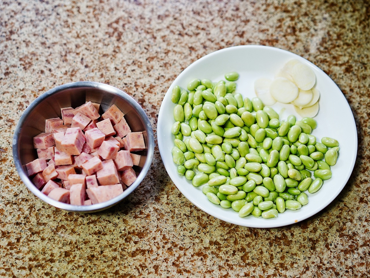 童年回忆青豆午餐肉
