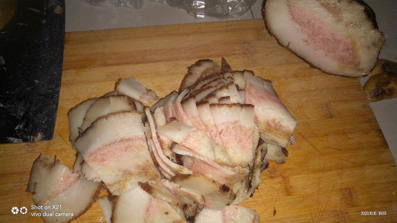 土豆炒腊肉