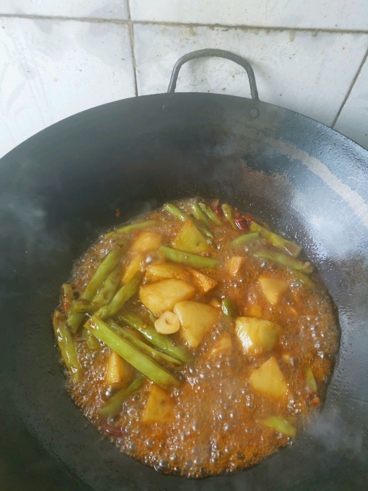 土豆豆角焖面