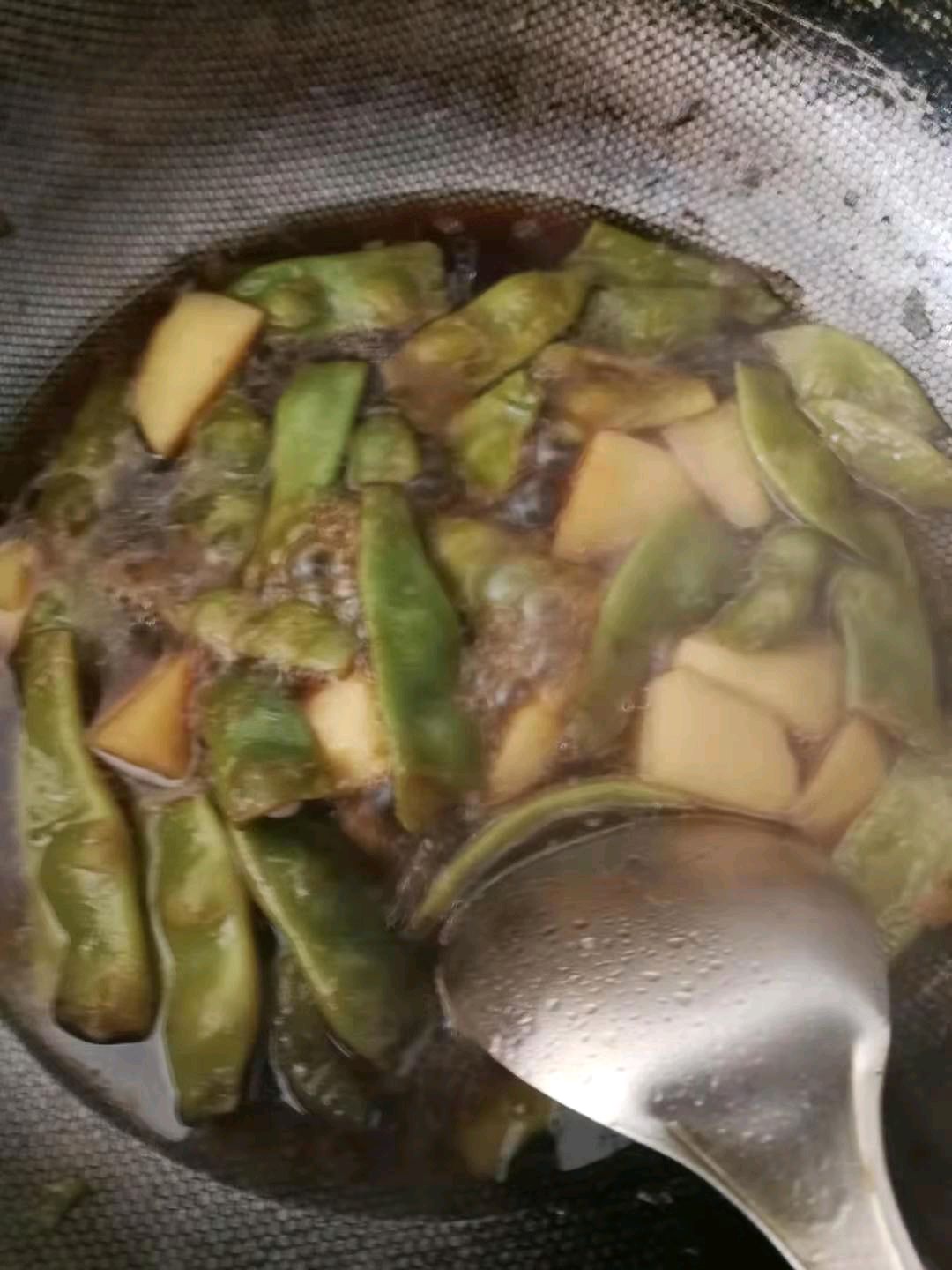 土豆炖豆角