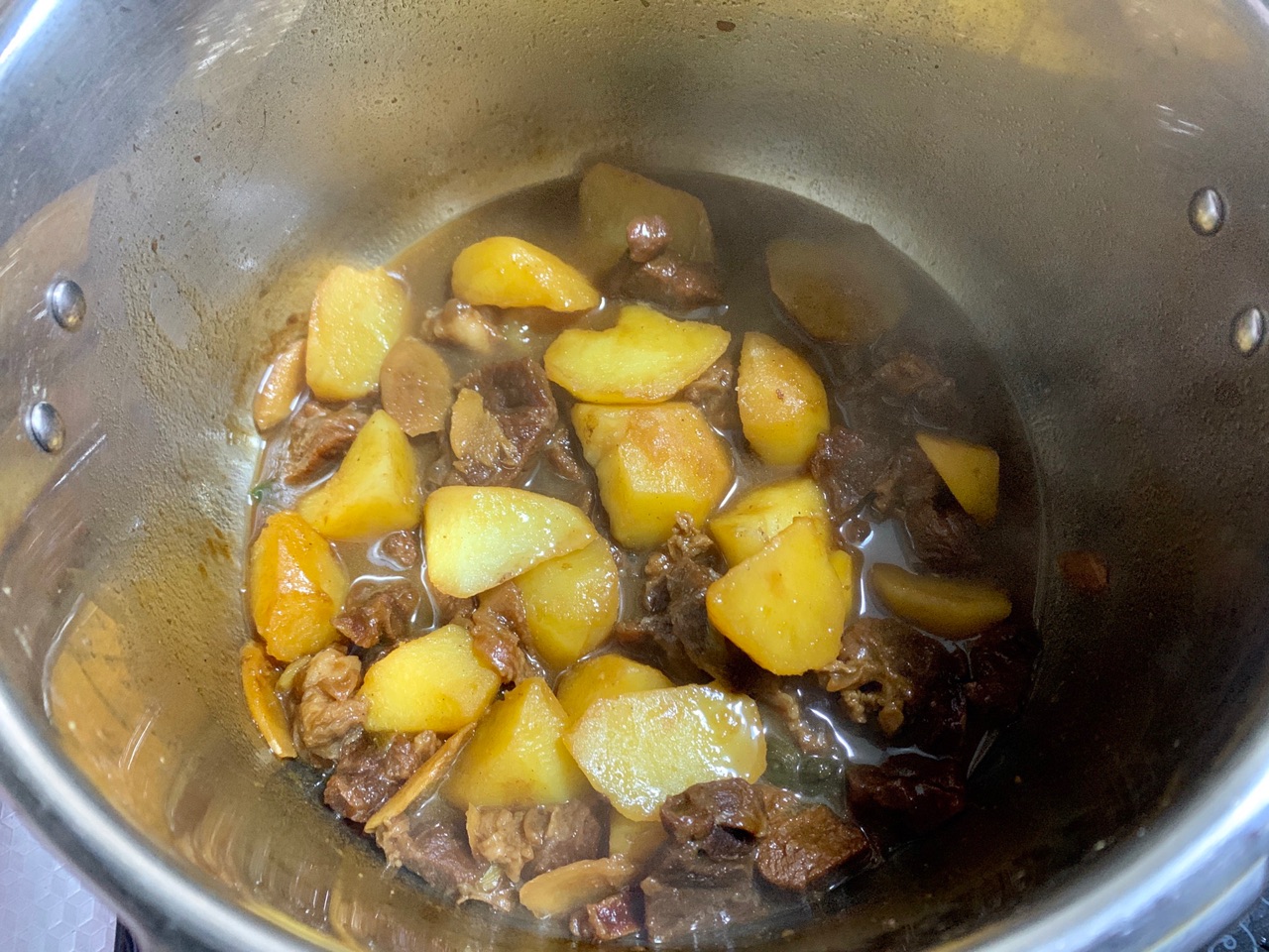 土豆炖牛肉