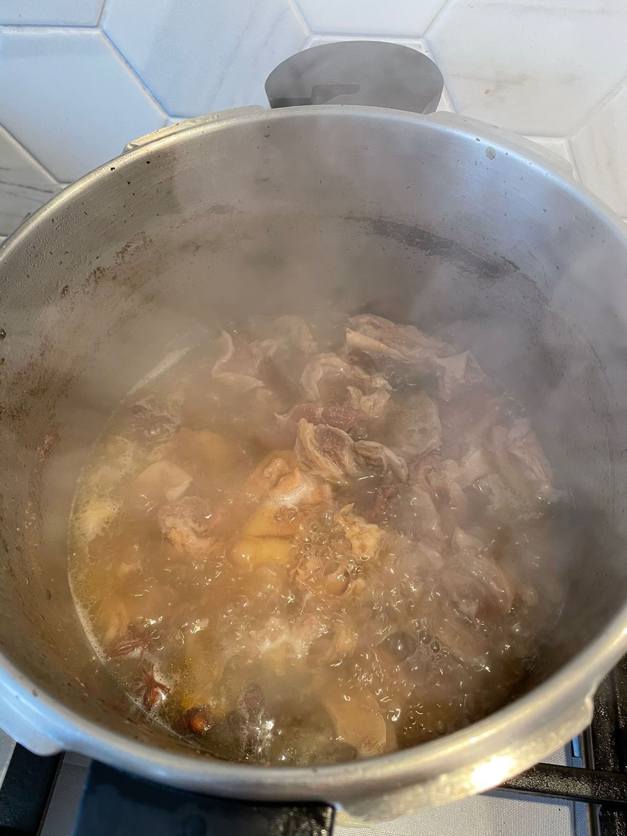 土豆红萝卜炖牛腩