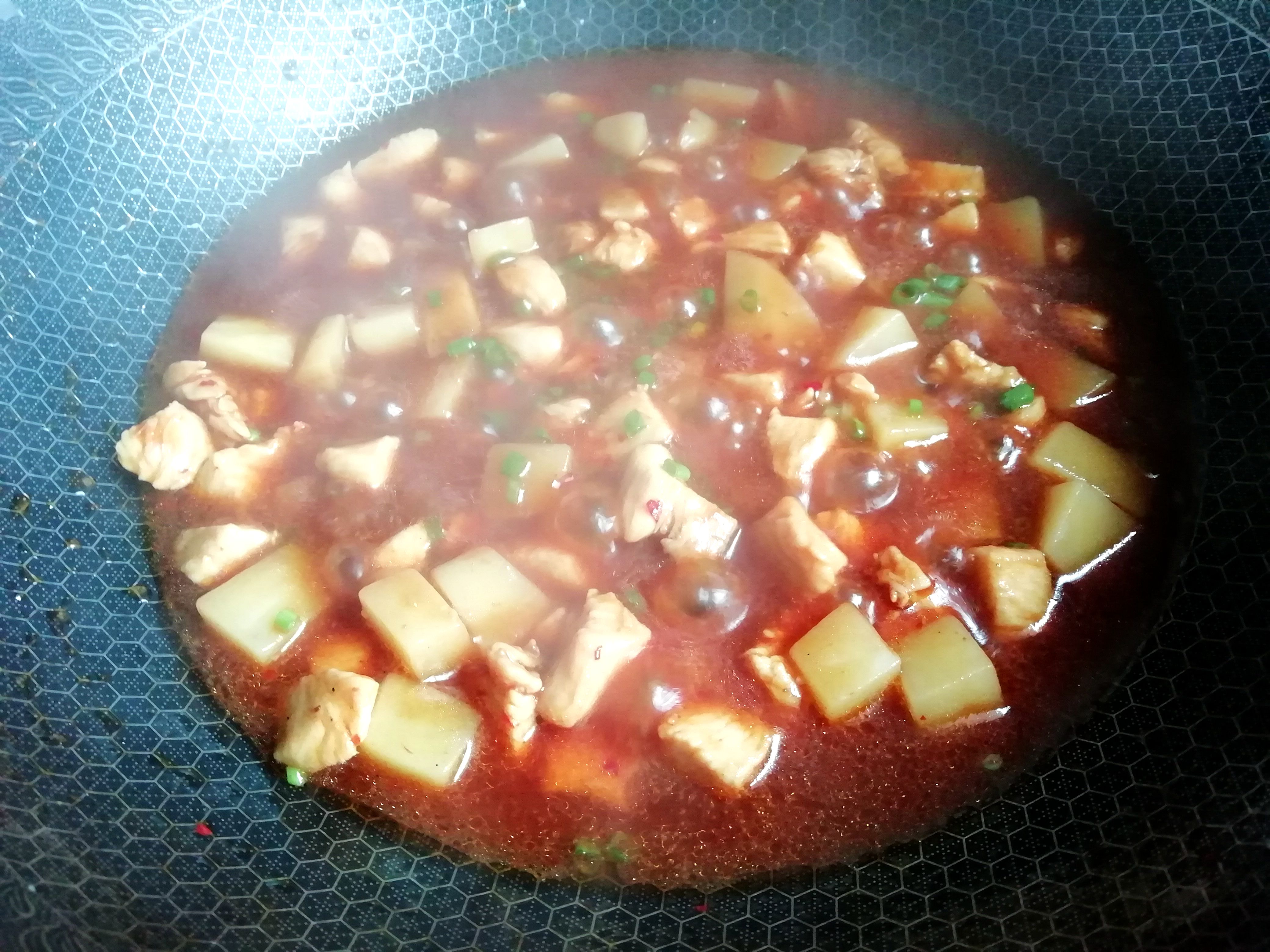 土豆鸡丁盖饭