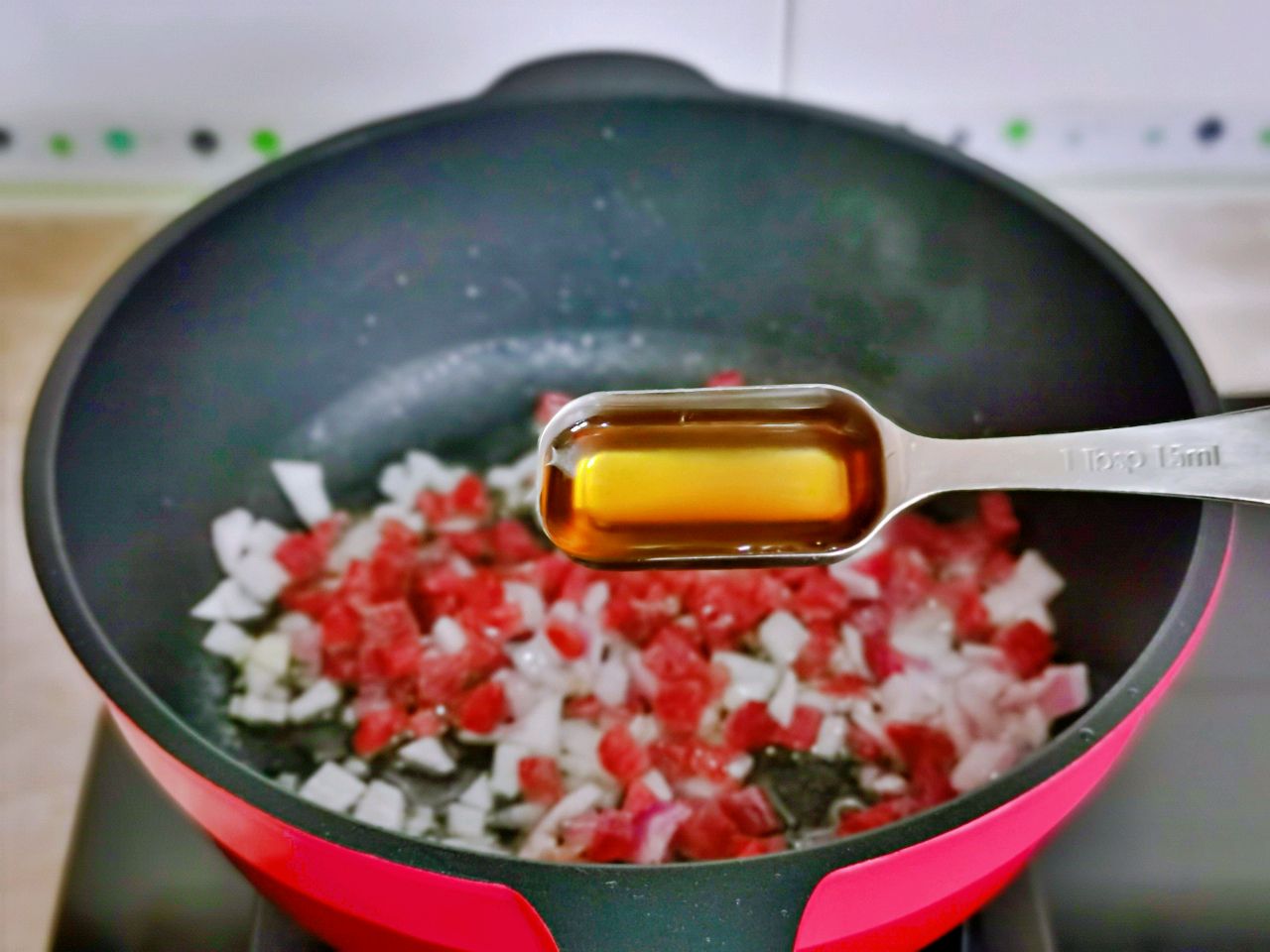 土豆腊肠焖饭
