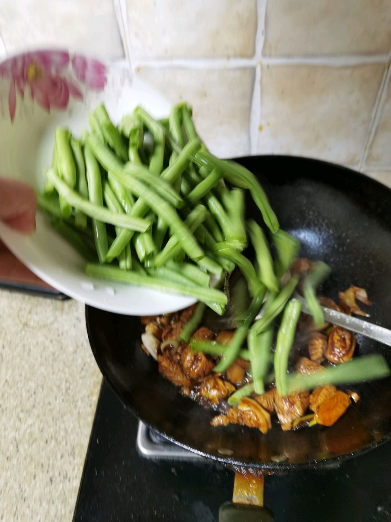 土豆焖豆角