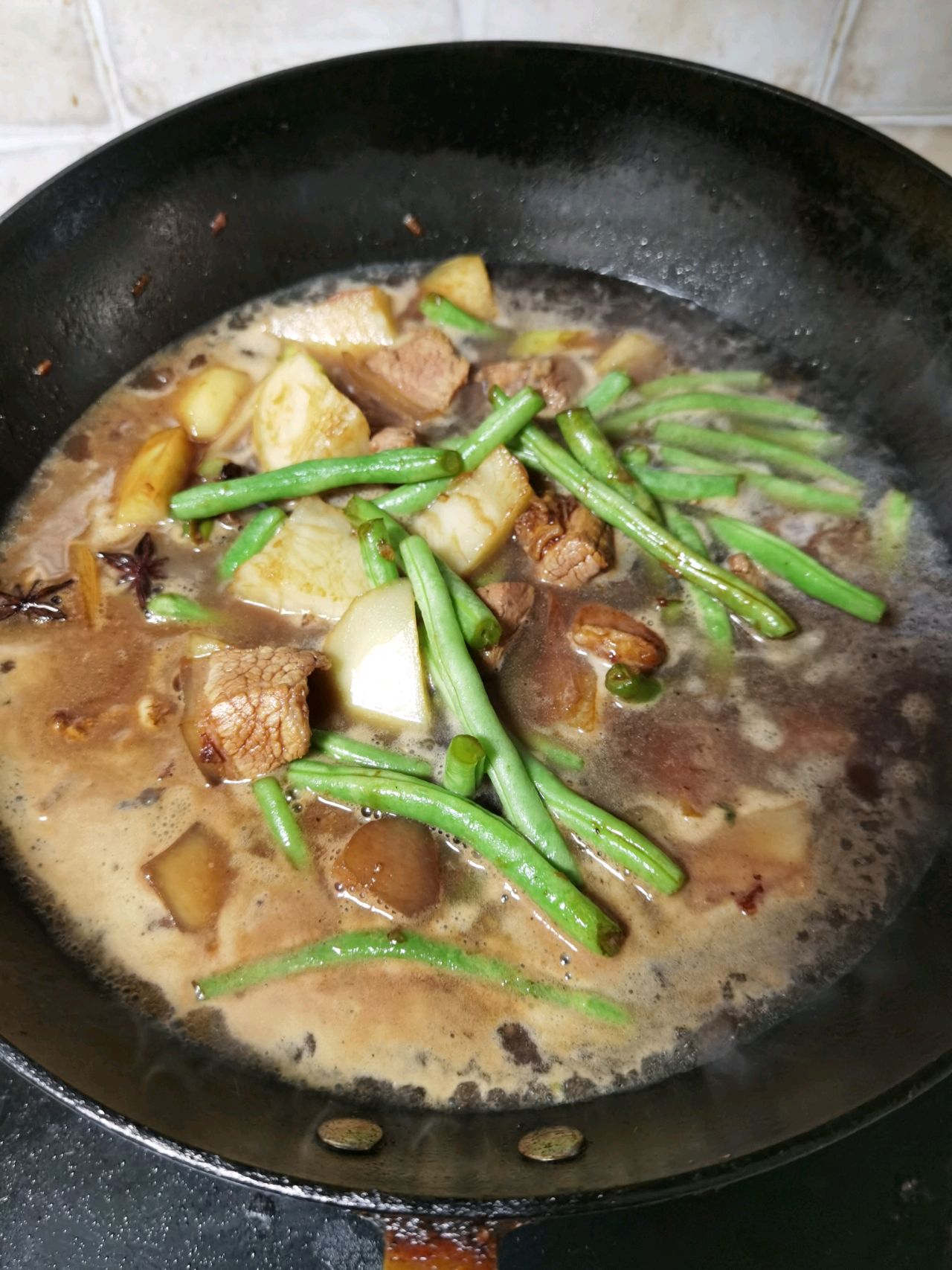 土豆焖豆角