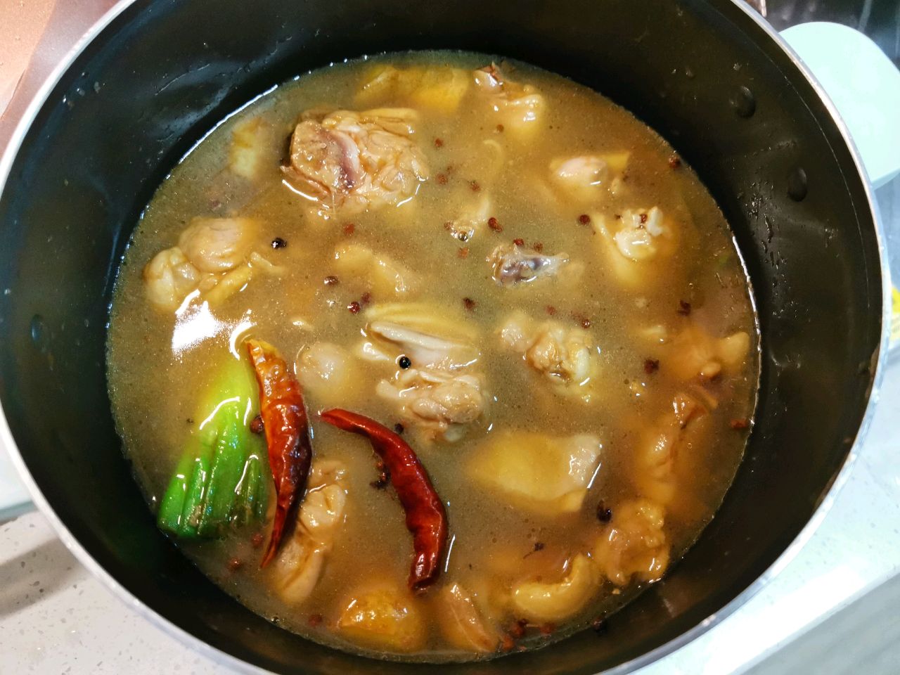 土豆焖鸡