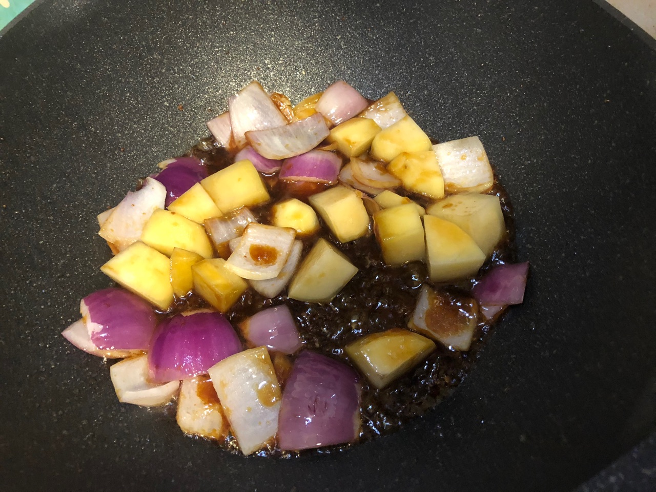 土豆焖羊肉卷