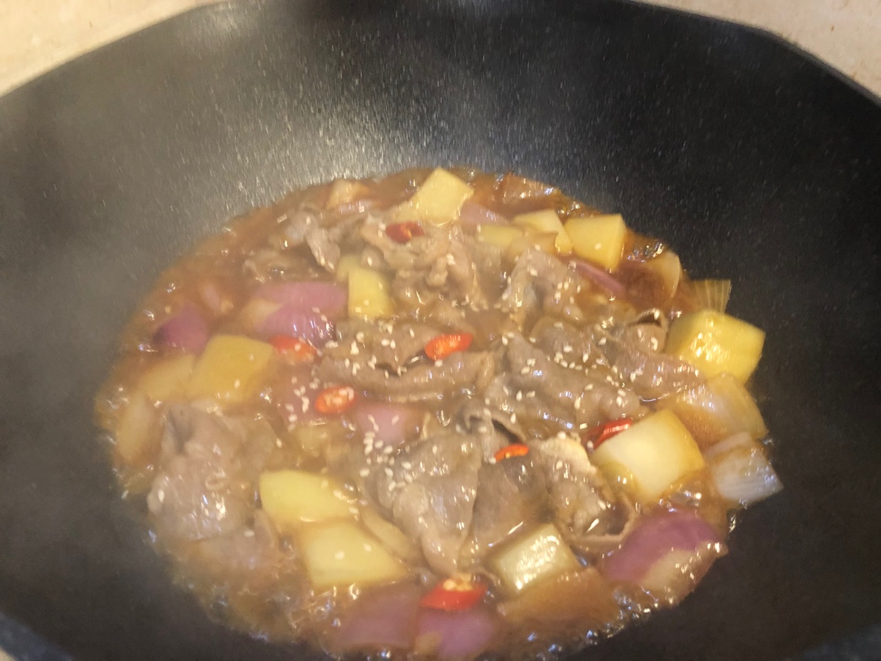 土豆焖羊肉卷