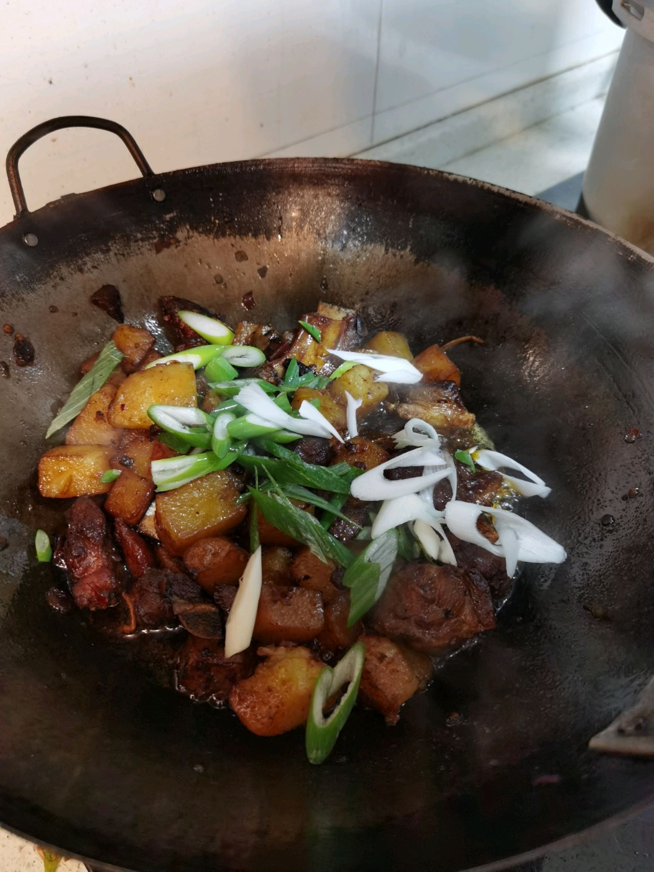 土豆烧排骨（外婆的味道）