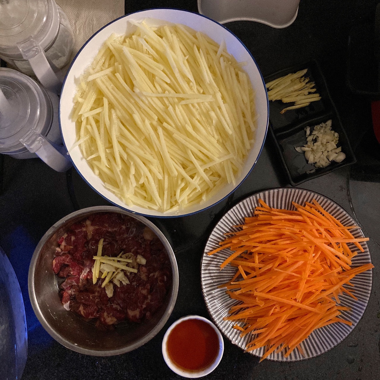 土豆丝炒牛肉【家常菜】