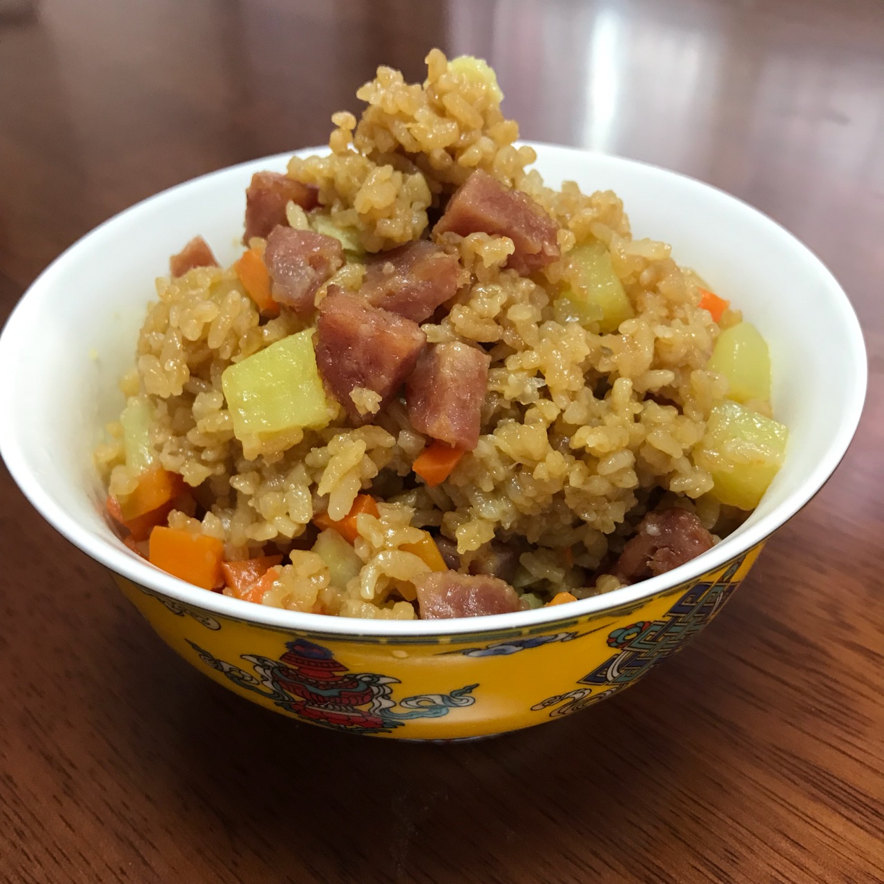 土豆香肠焖饭