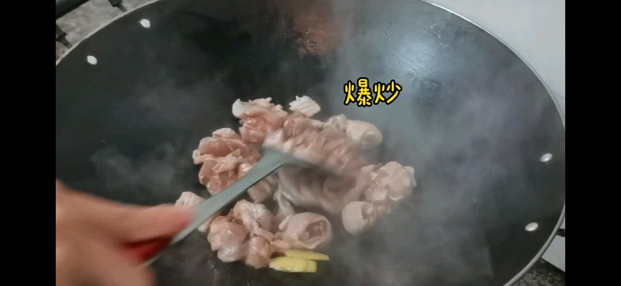 土豆香炆鸡腿肉