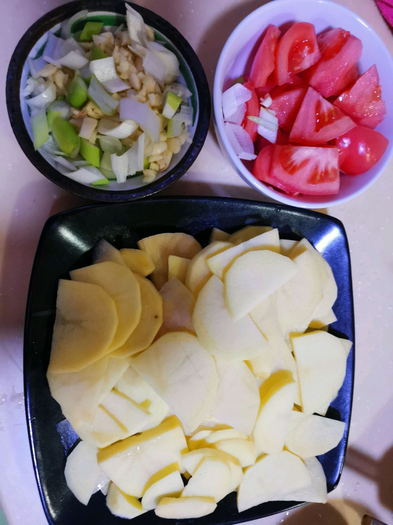 土豆邂逅西红柿