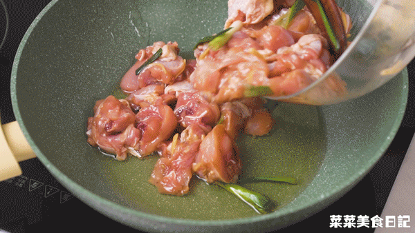 土豆油焖鸡 | 酸辣开胃