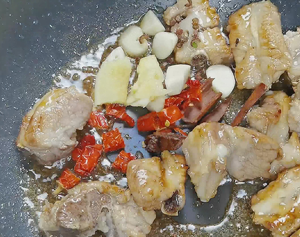 土豆玉米烧排骨