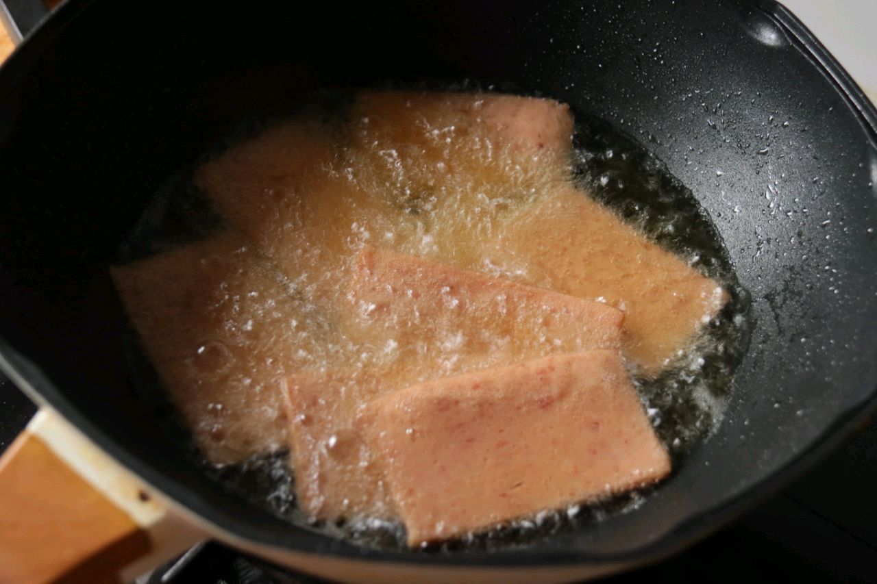 土家族粉蒸豆腐扣碗