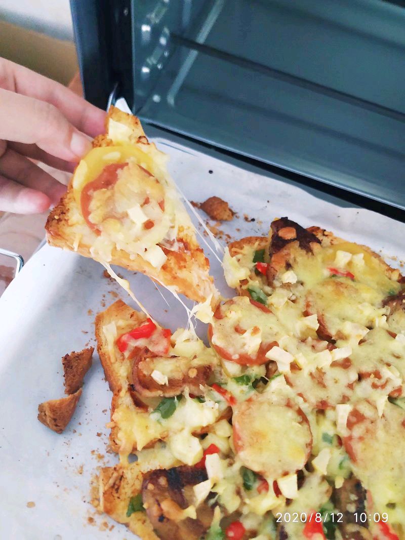 吐司披萨（不用费力切割的三角吐司披萨）