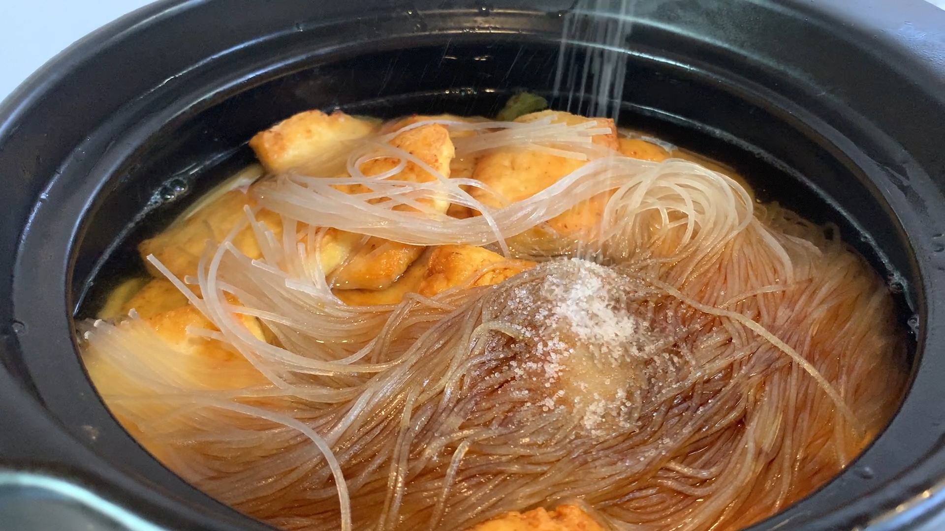 娃娃菜豆腐粉丝煲