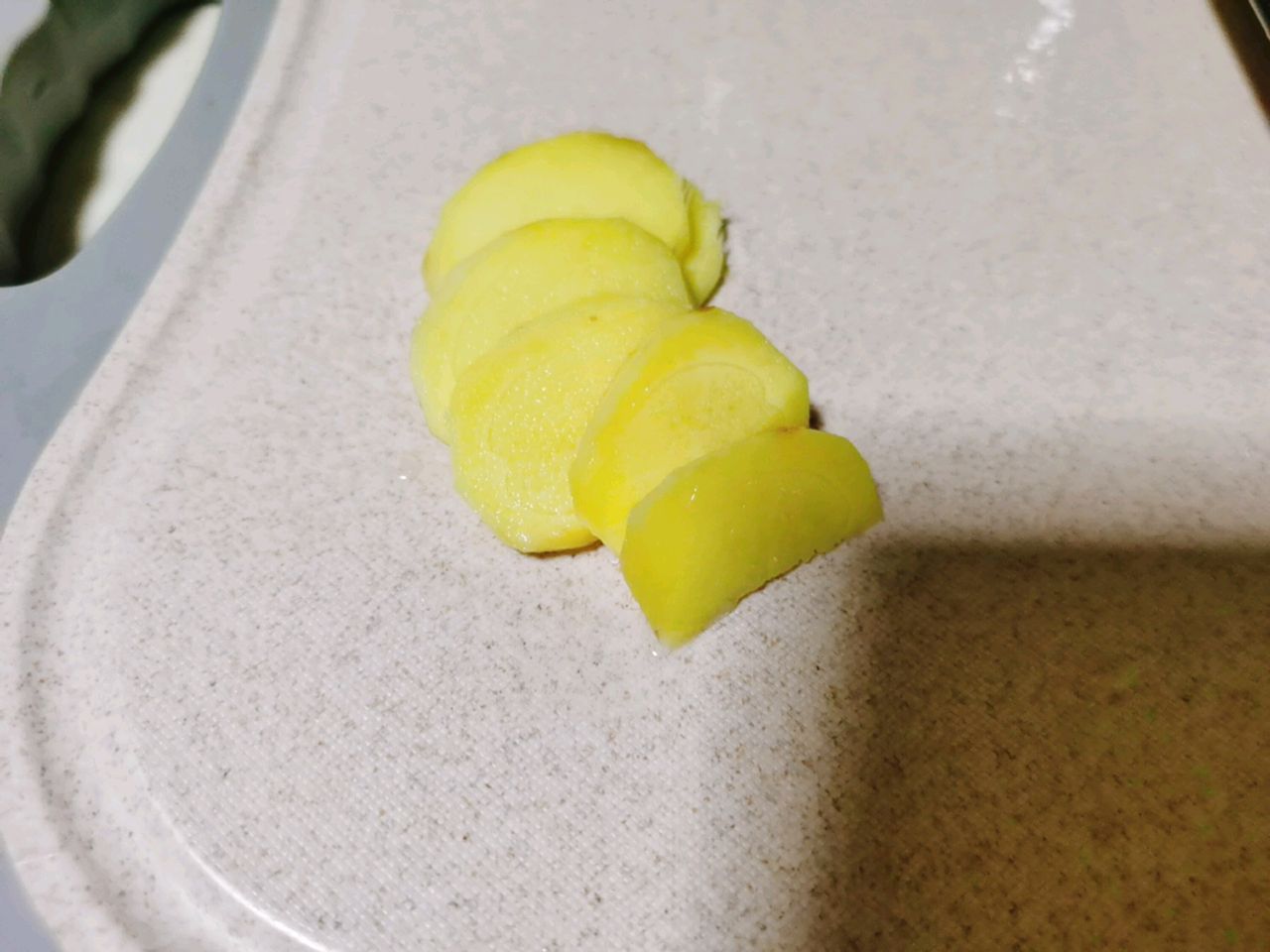 外酥里嫩的海味～香煎小黄鱼