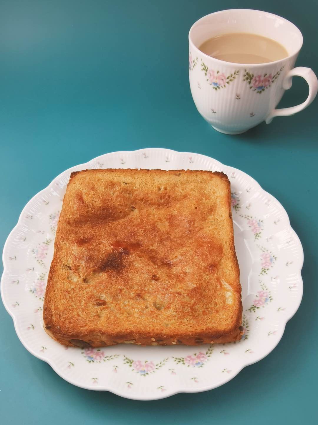 外酥里嫩的奶茶法式吐司