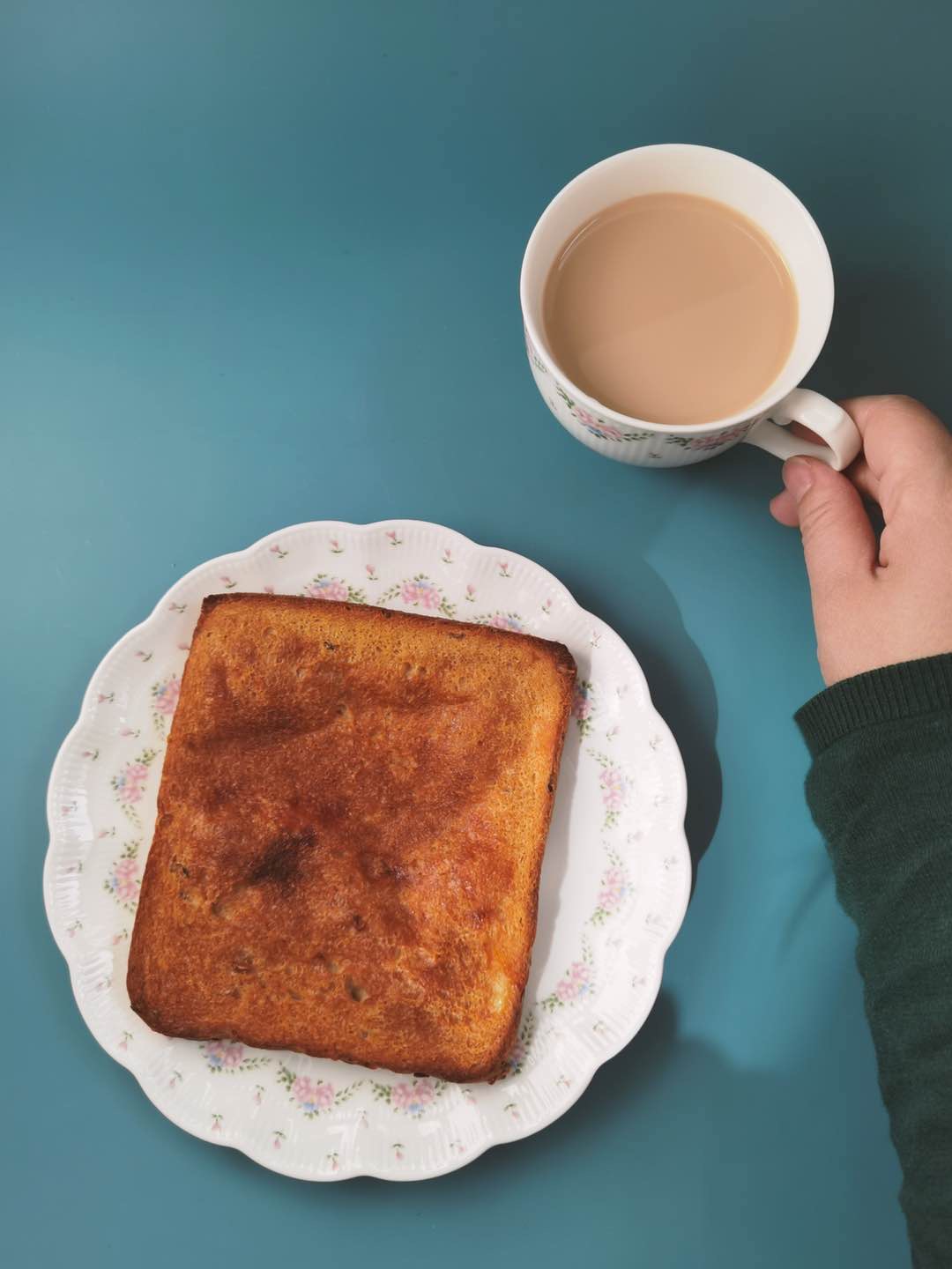 外酥里嫩的奶茶法式吐司