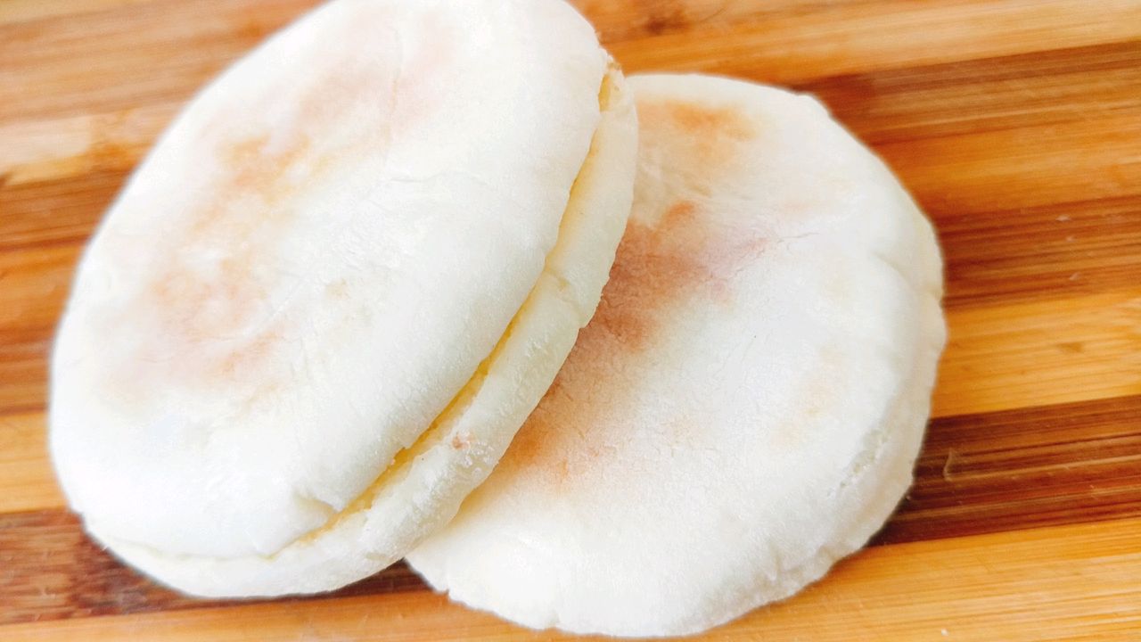 外酥里嫩的肉夹馍