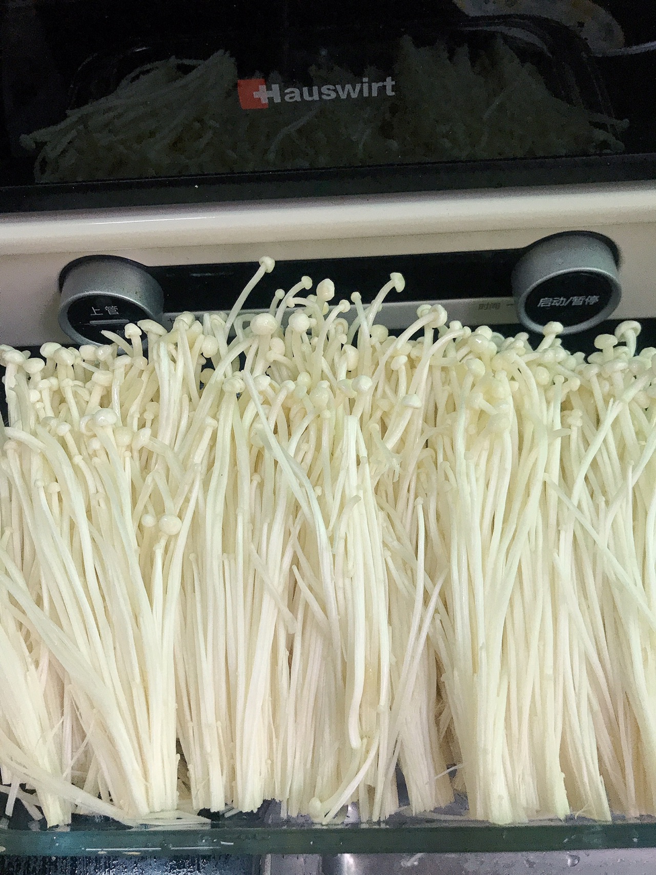完爆烧烤摊的烤香辣金针菇
