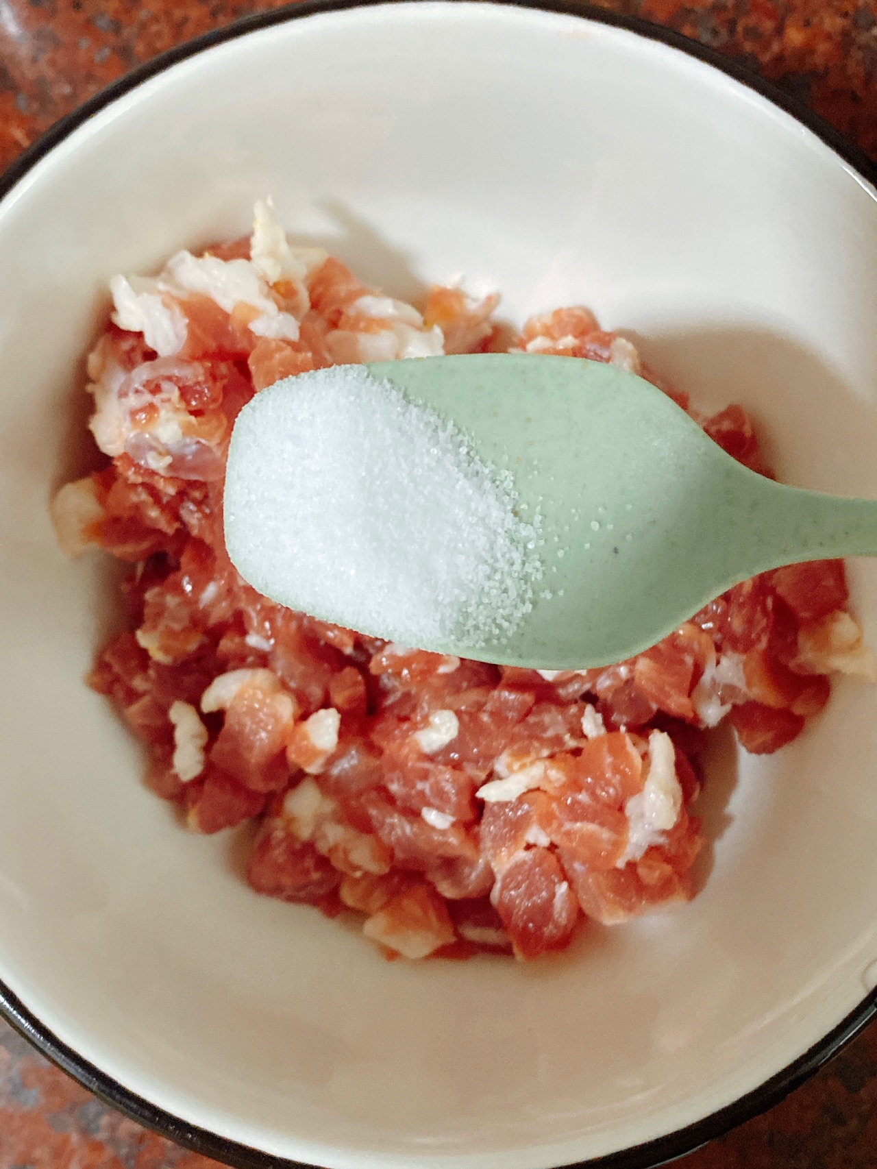 豌豆炒肉丁
