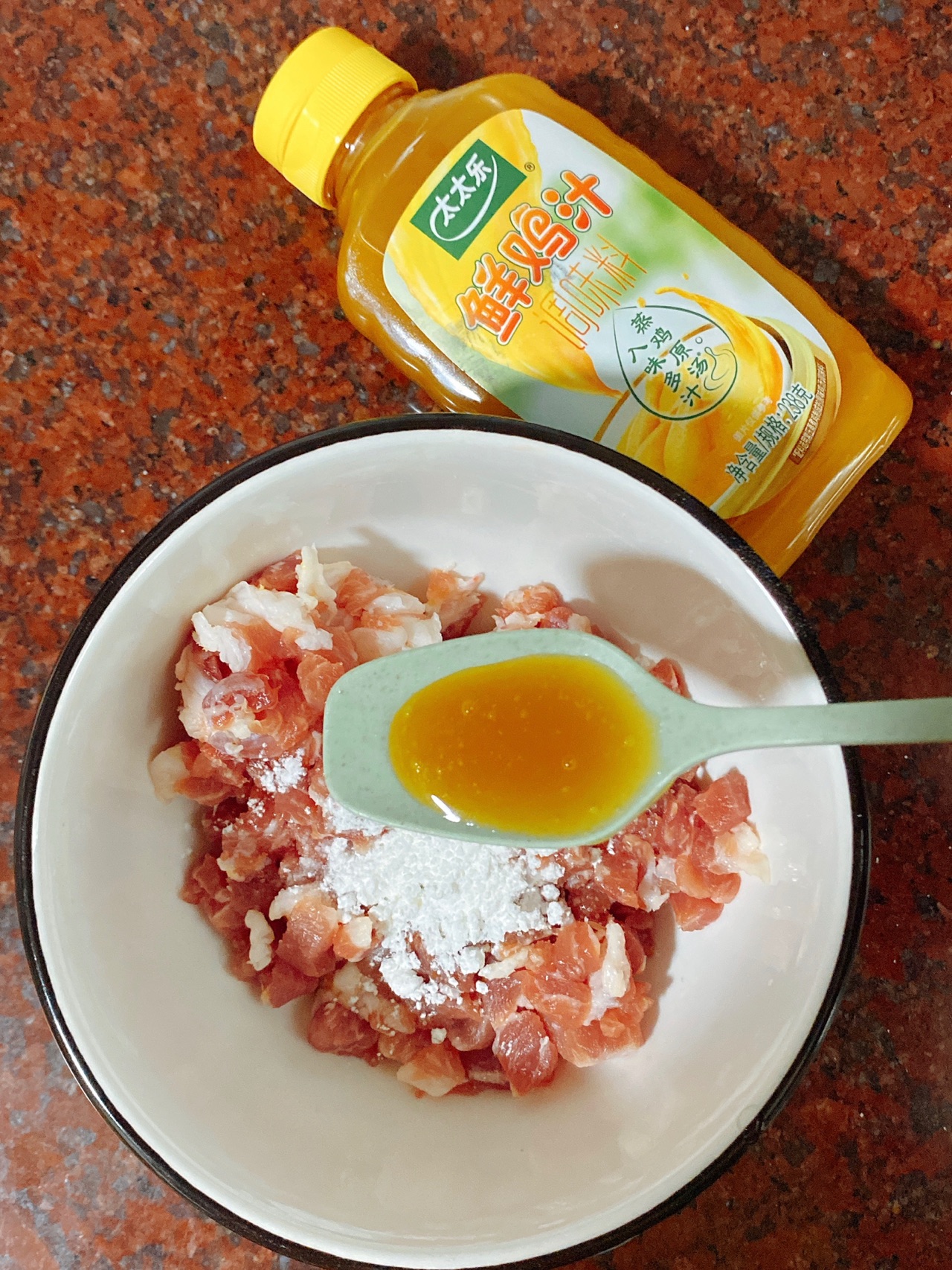 豌豆炒肉丁