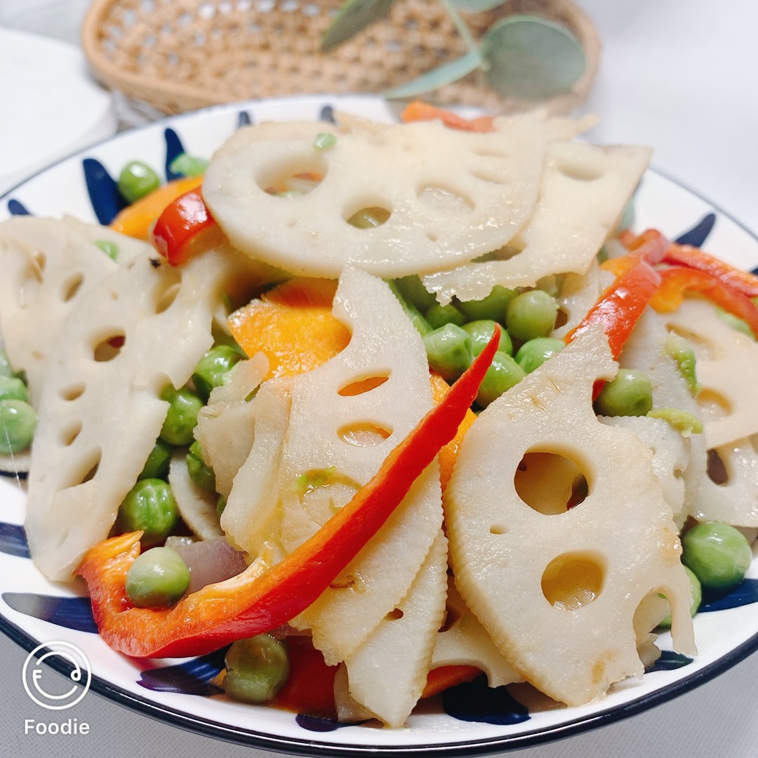 豌豆莲藕小炒年夜饭