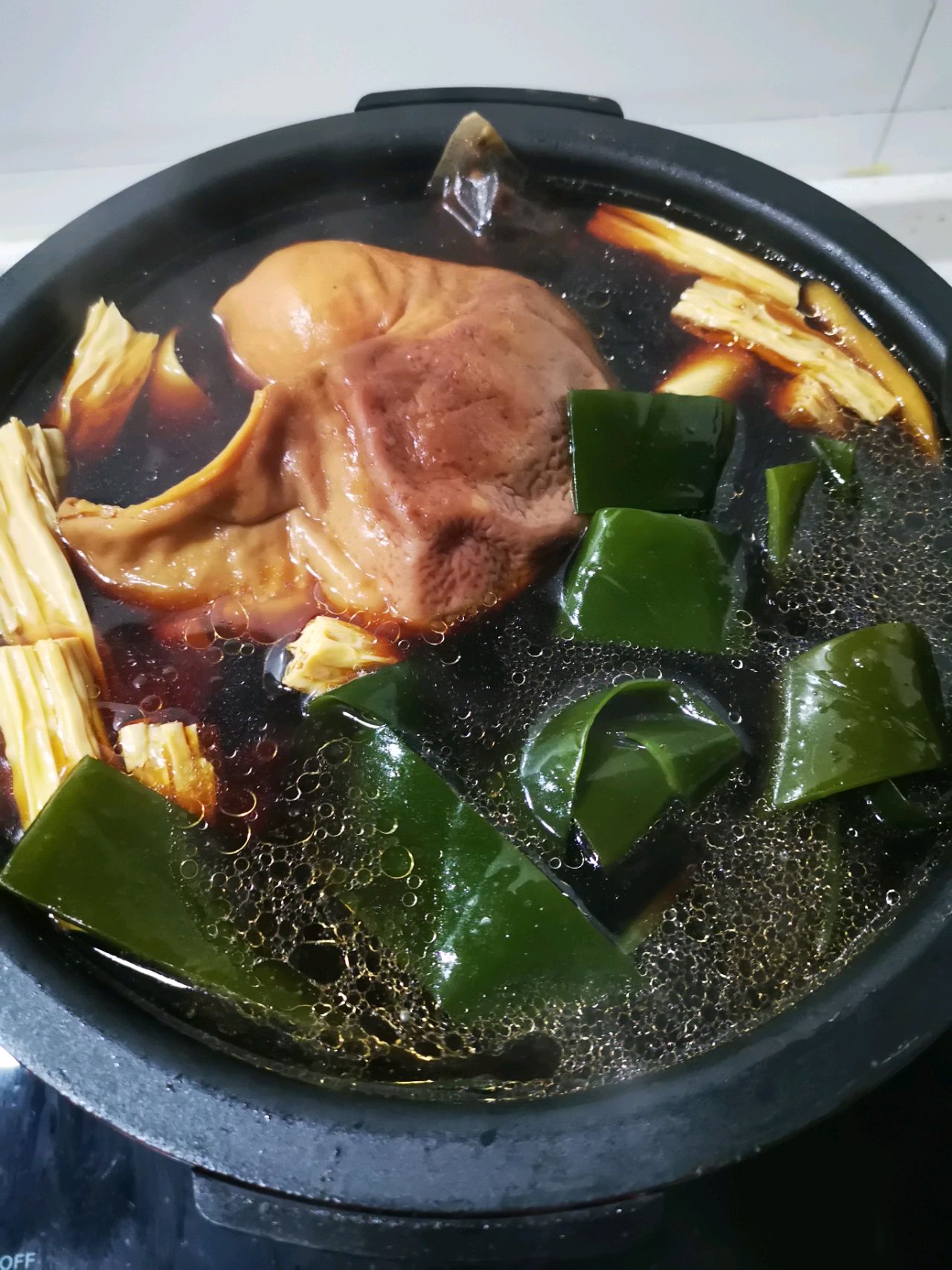 万能的的卤肉