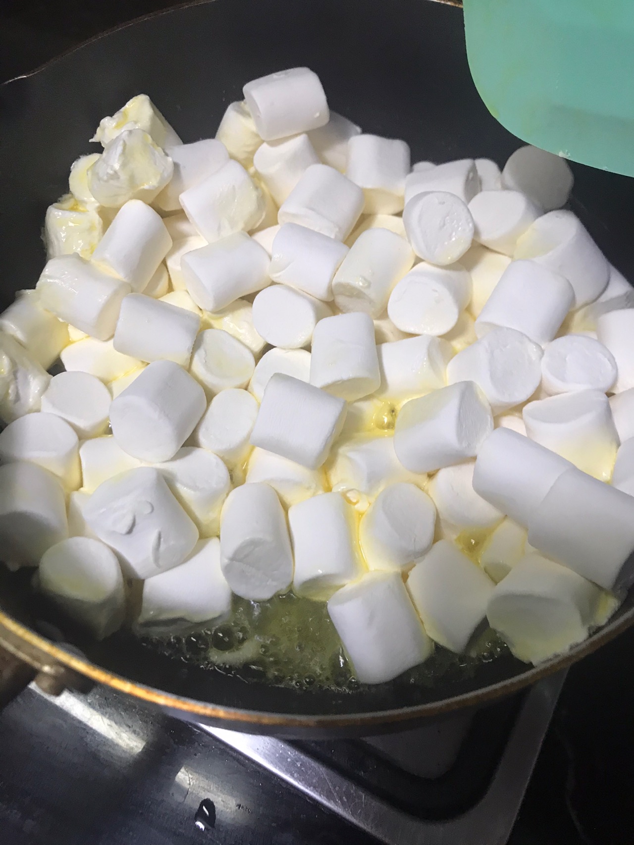 网红食品雪花酥