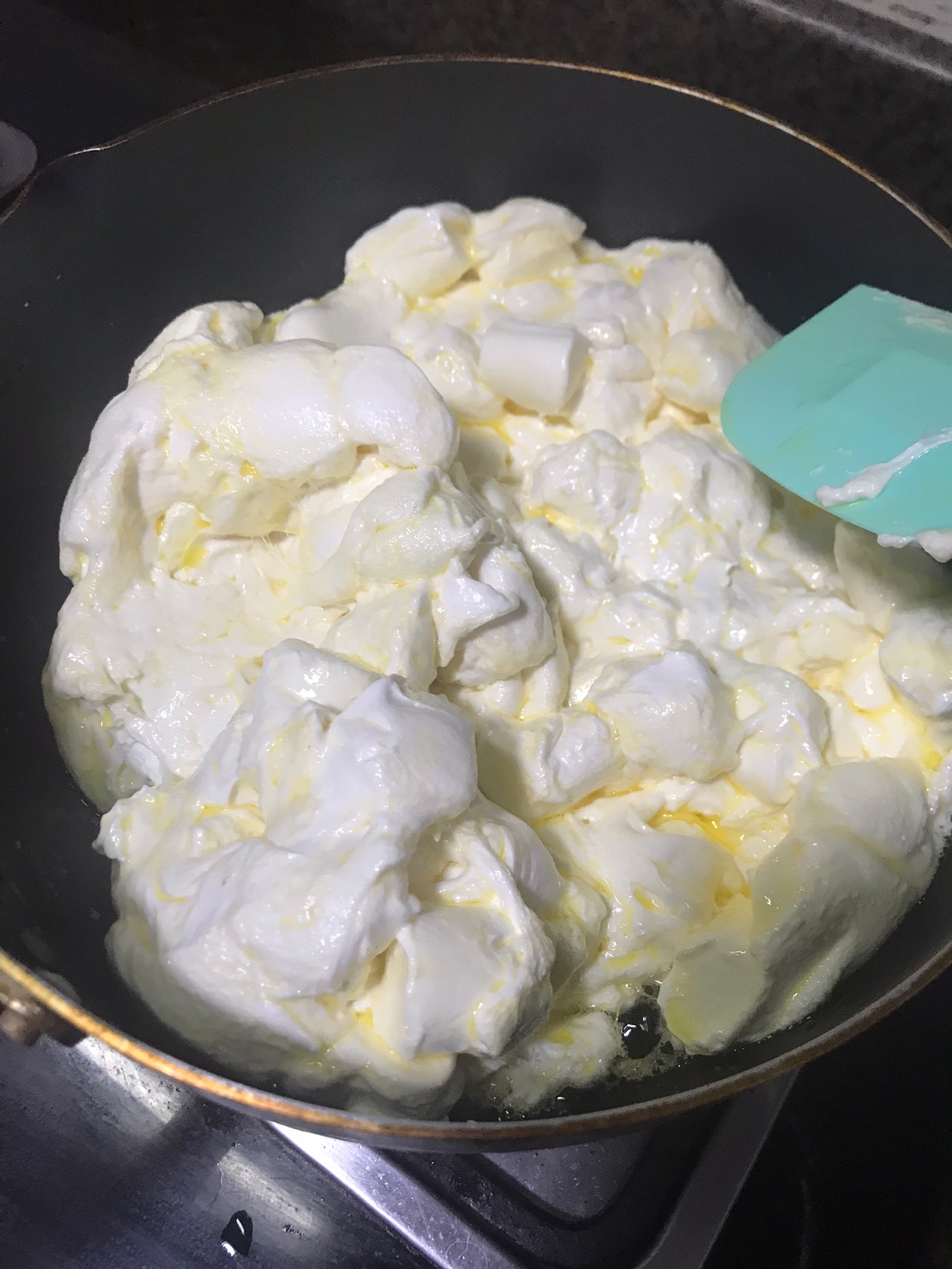 网红食品雪花酥