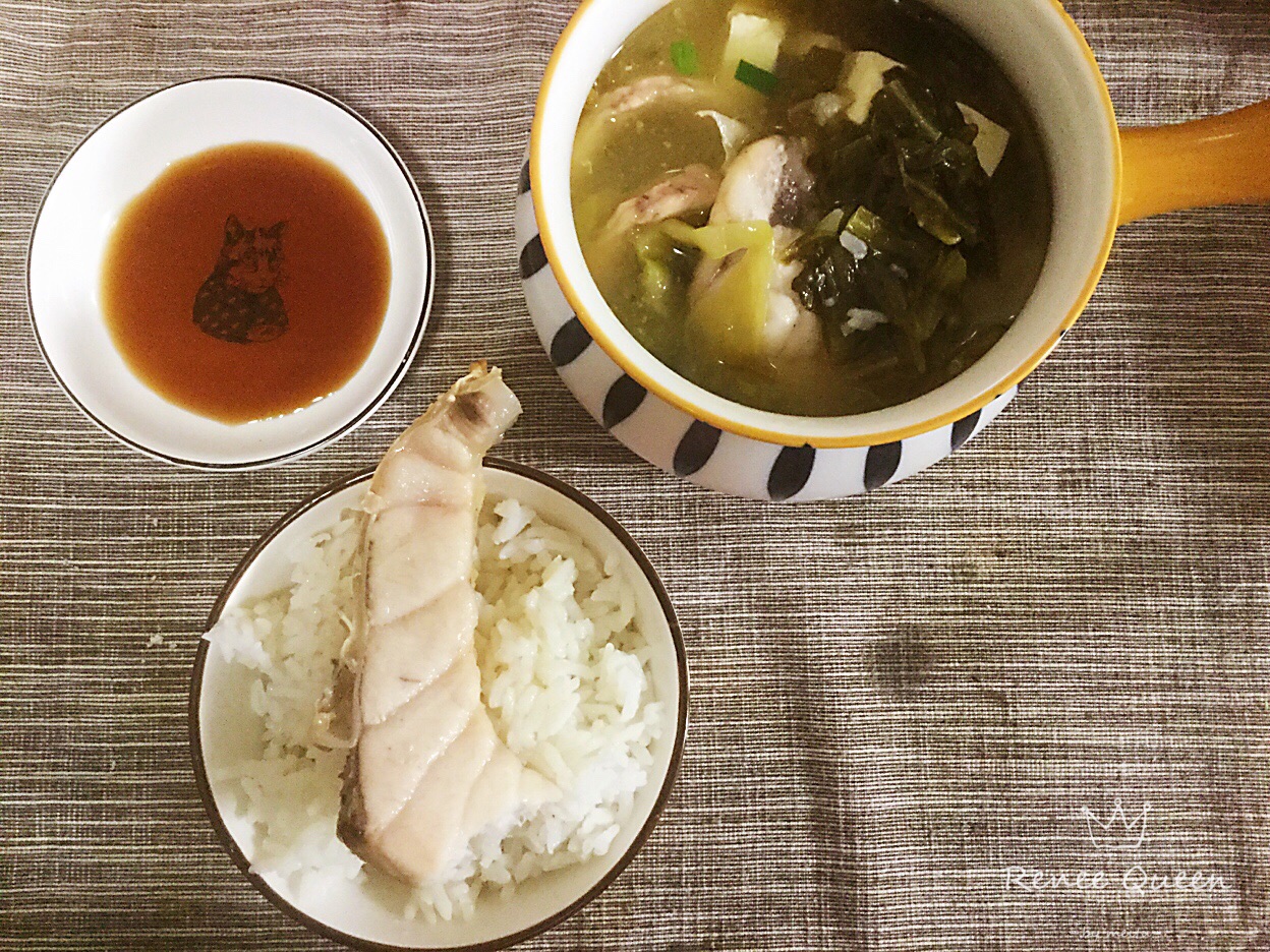 微麻辣酸菜鱼豆腐汤