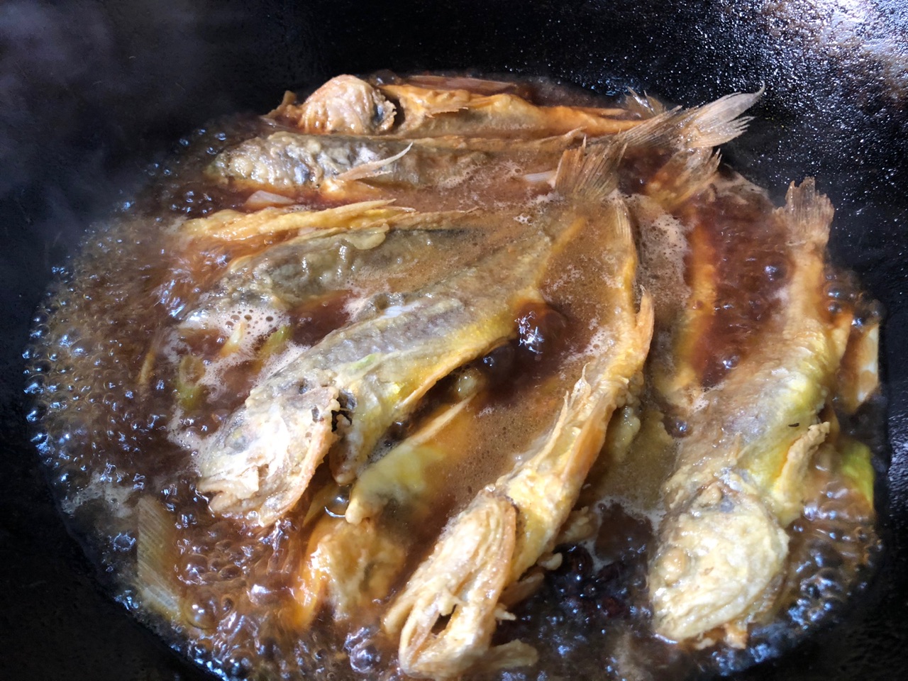 味香酱浓的酱焖小黄花鱼
