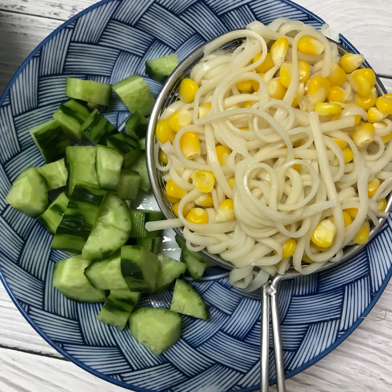 伪装成减脂餐的鸡胸肉发酵空心挂面来啦