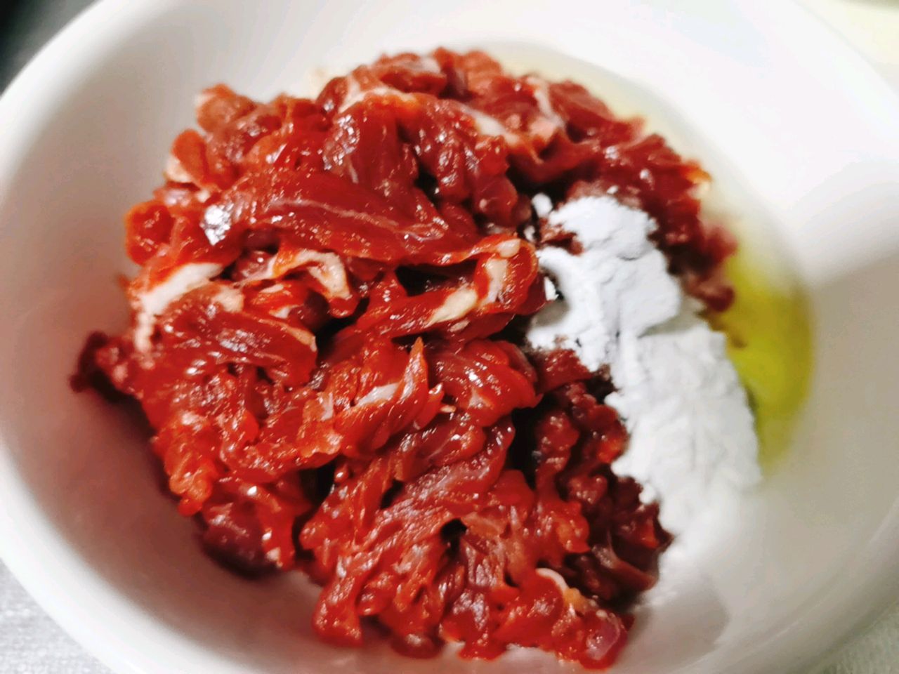 窝蛋牛肉煲仔饭