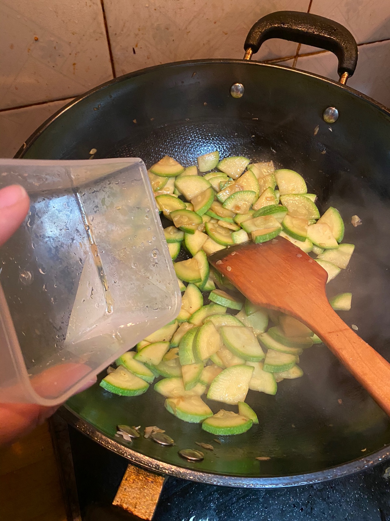 我的减脂期食谱—西葫芦炒鸡蛋