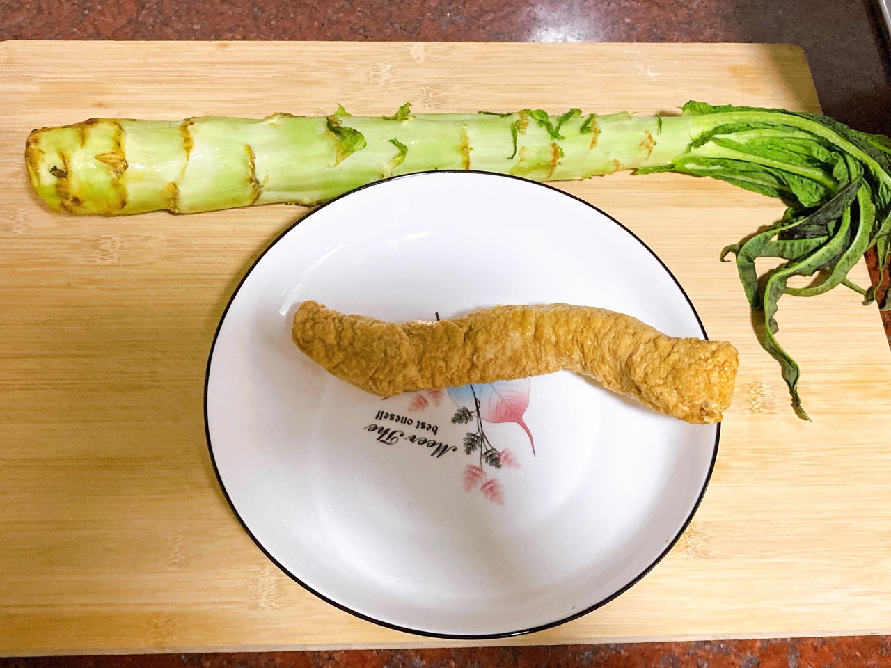 莴笋炒卷章肉