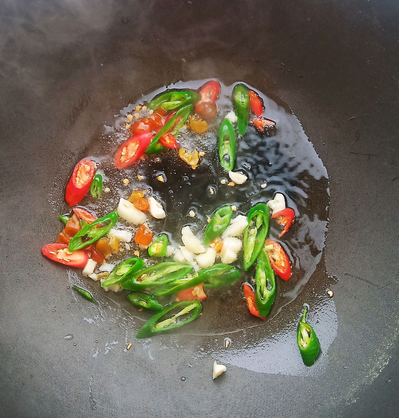 莴笋炒腊肠