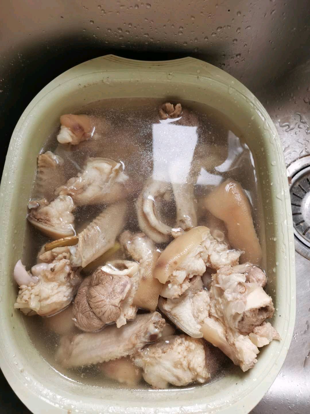 无敌蜜制卤猪蹄，鸡翅，鸭爪