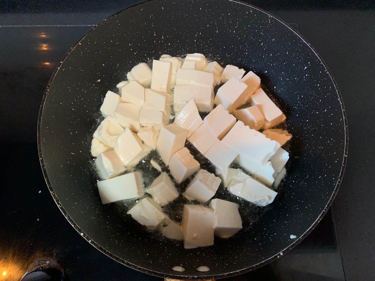 无敌诱人鸡蛋抱豆腐