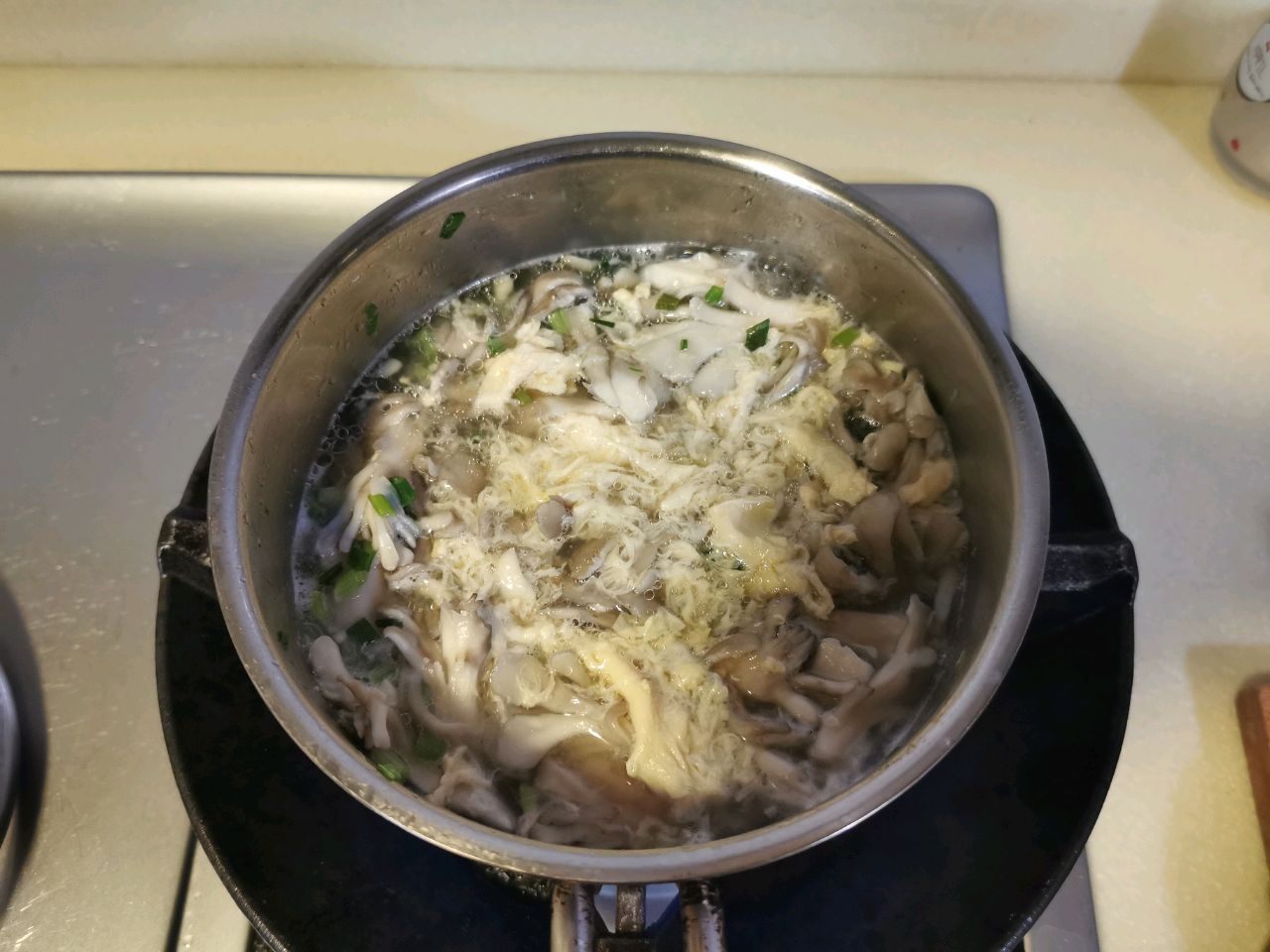 舞茸蛋花汤