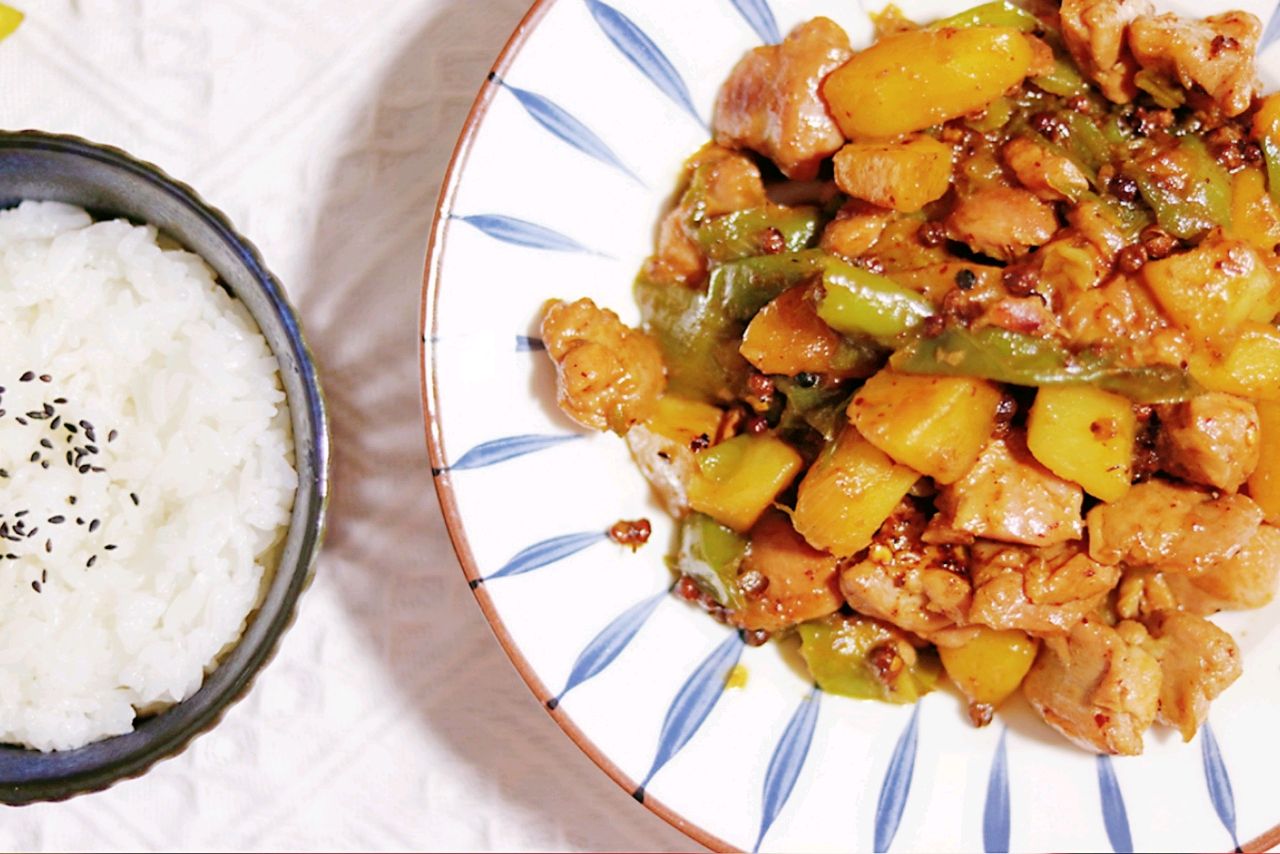 无水料理之土豆焖鸡肉丁