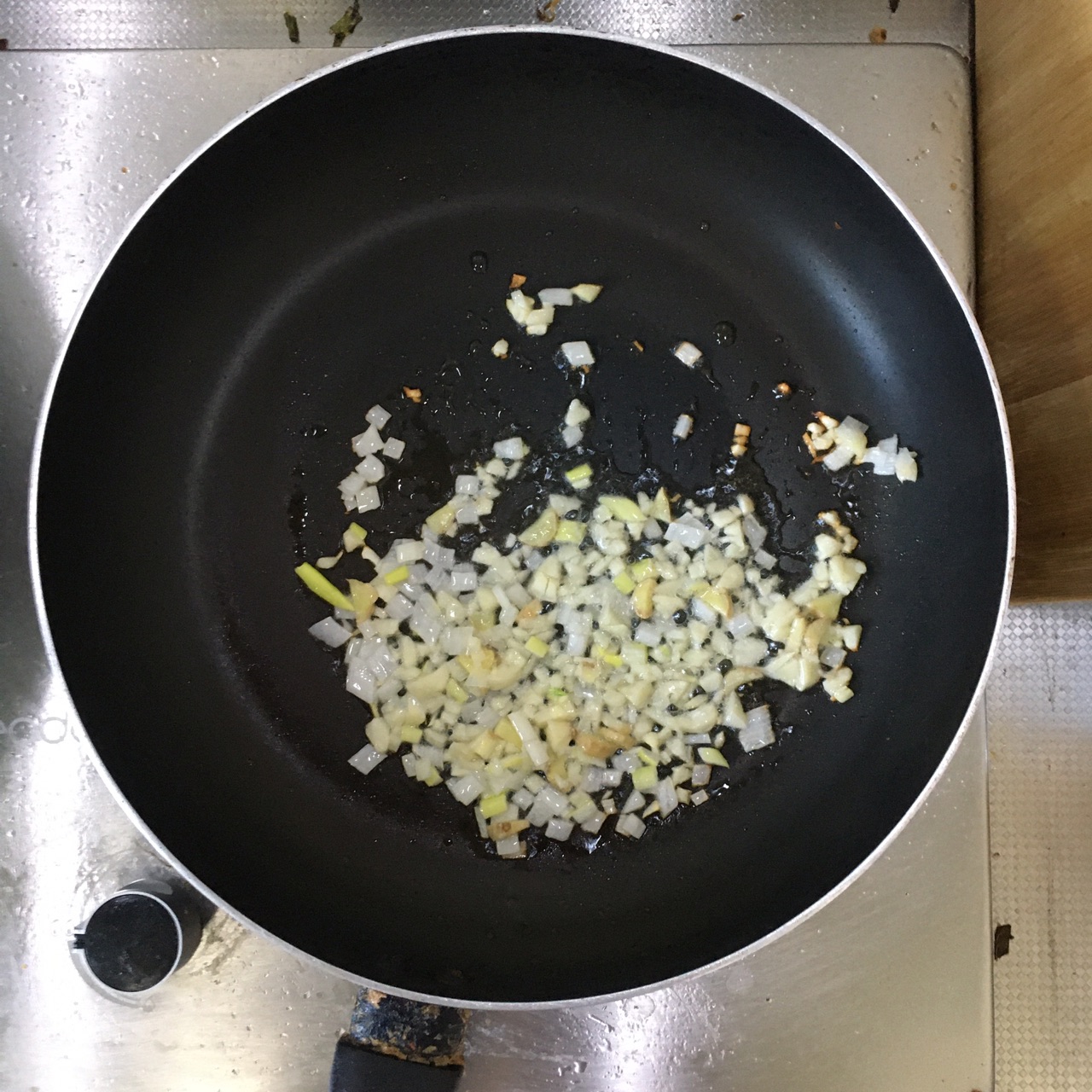 西红柿炒西葫芦